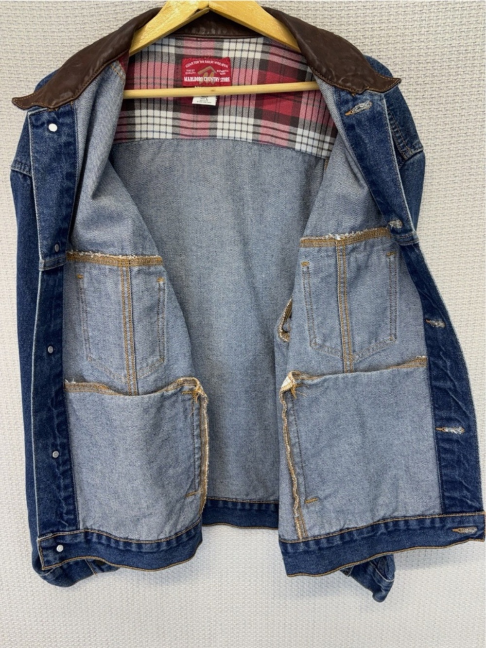 Vintage 90s Marlboro Country Store Denim Jean Jacket Leather Collar Mens Large - Picture 3 of 8